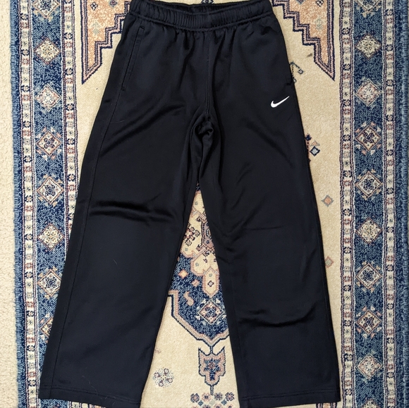 Nike Sweatpants - Picture 2 of 5